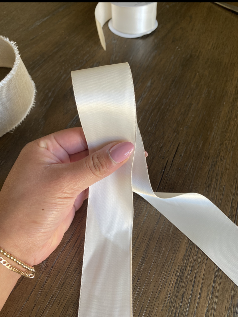 how to make a simple bow for a wreath