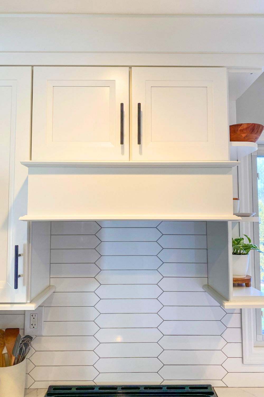 Breath of Fresh Design: 21 Inspiring Kitchen Vent Hood Ideas to Elevate ...