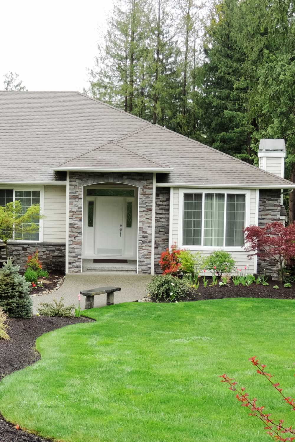 Picture of Maximize Your Curb Appeal With 27 Ingenious Small Home Exterior Ideas ...