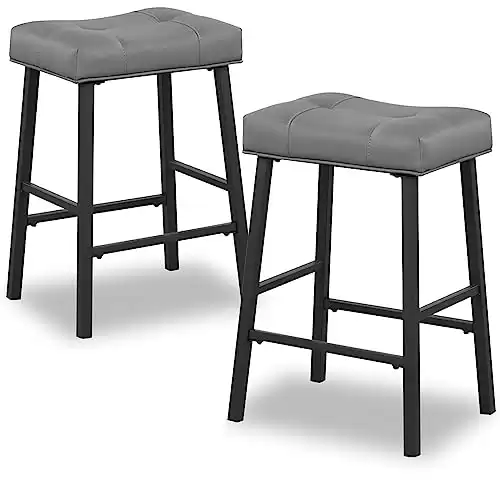 KAIRUITUCH Counter Height Bar Stools Set of 2, 24 Inch Backless Saddle Bar Stools, Upholstered Padded Gray Barstools for Kitchen Counter, Home Bar, Dining Room, Black Metal Barstools, KR302PDG